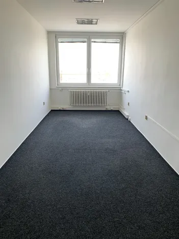 Pronájem kanceláře, Praha - Uhříněves, Přátelství, 70 m2