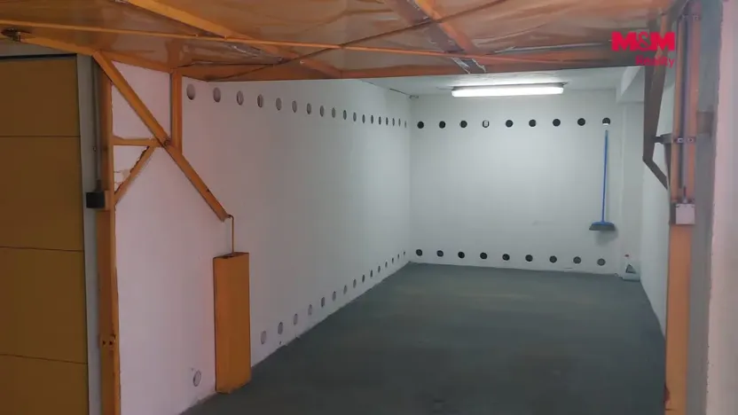 Prodej garáže, Praha, Chelčického, 18 m2