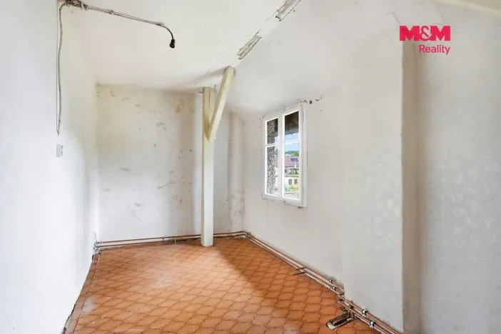 Prodej rodinného domu, Nové Město pod Smrkem, 5. května, 180 m2