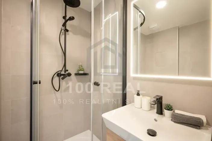 Pronájem bytu 1+kk, Pardubice, třída Míru, 37 m2