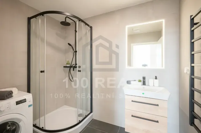Pronájem bytu 2+kk, Pardubice, třída Míru, 51 m2