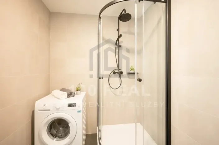 Pronájem bytu 2+kk, Pardubice, třída Míru, 52 m2