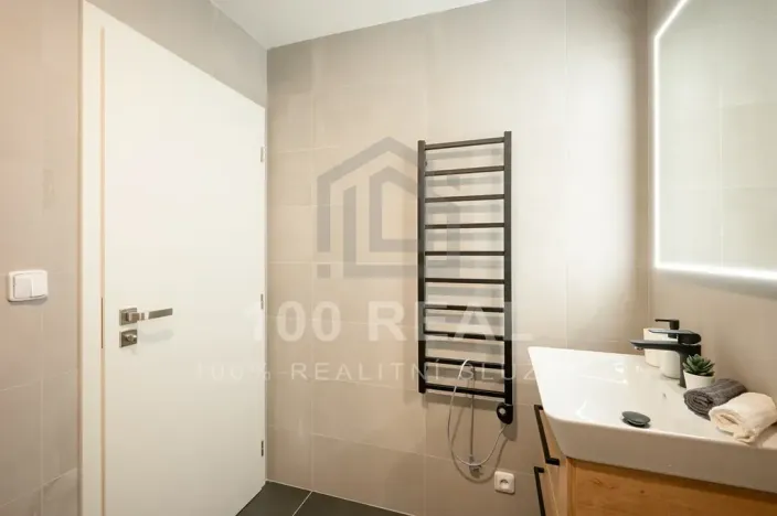 Pronájem bytu 2+kk, Pardubice, třída Míru, 52 m2