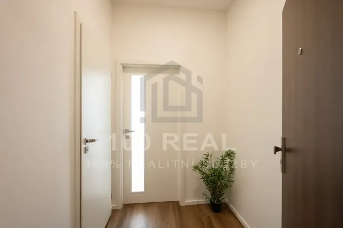 Pronájem bytu 2+kk, Pardubice, třída Míru, 52 m2