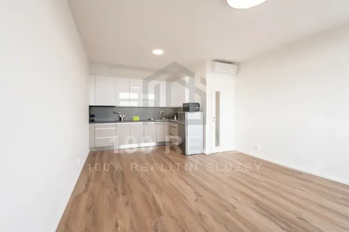 Pronájem bytu 2+kk, Pardubice, třída Míru, 53 m2