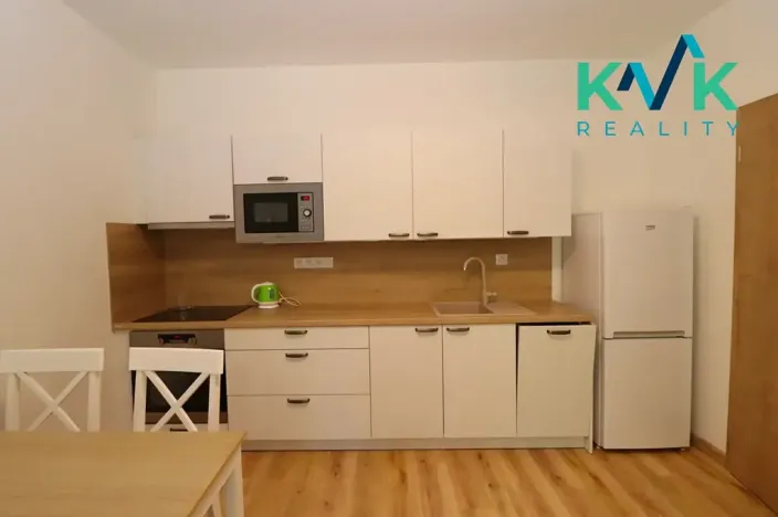 Pronájem bytu 2+kk, Karlovy Vary, Mattoniho nábřeží, 60 m2