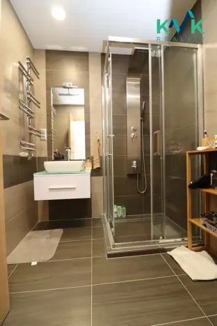Pronájem bytu 2+kk, Karlovy Vary, Mattoniho nábřeží, 60 m2