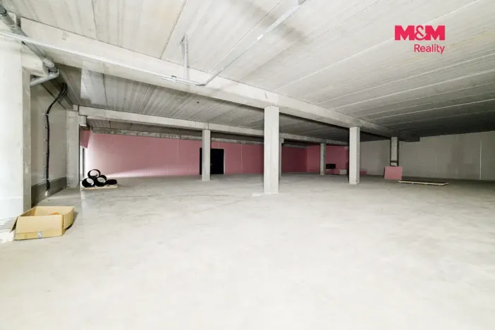 Pronájem výrobních prostor, Cheb, Karlova, 2200 m2