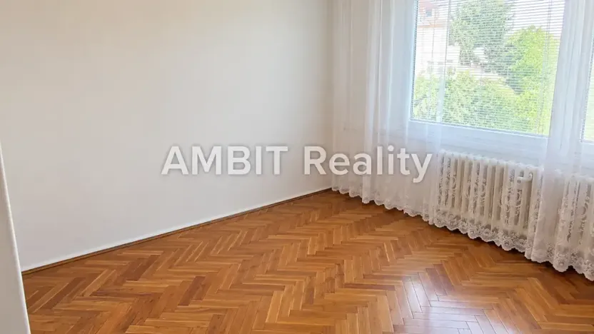 Pronájem bytu 3+1, Praha - Dejvice, Evropská, 86 m2
