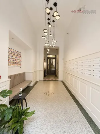 Prodej bytu 2+kk, Praha - Nové Město, Dlážděná, 60 m2