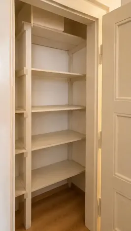 Pronájem bytu 1+kk, Praha - Nusle, Nad Jezerkou, 37 m2