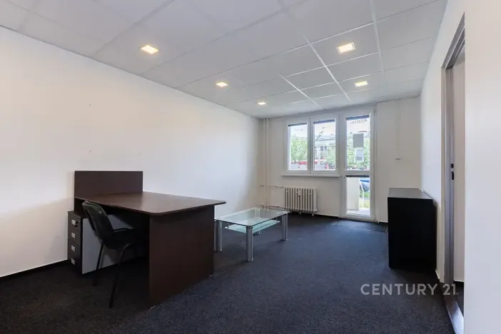 Prodej kanceláře, Most, Obránců míru, 68 m2