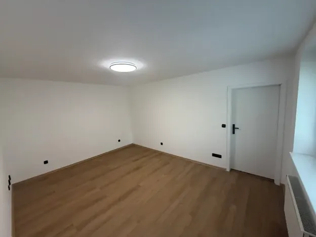 Prodej bytu 1+1, Slavkov u Brna, sídliště Nádražní, 41 m2