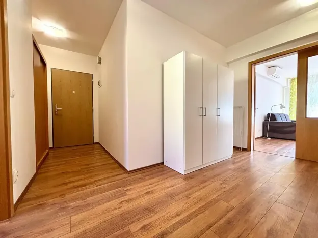 Pronájem bytu 3+kk, Praha - Karlín, Křižíkova, 73 m2