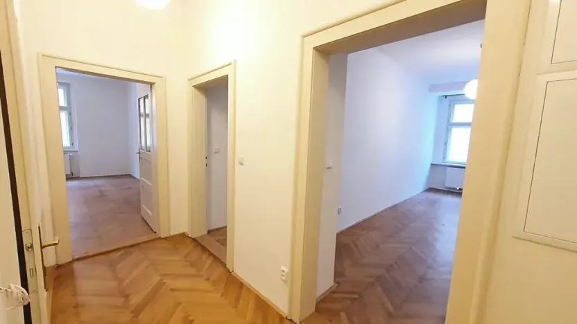 Pronájem bytu 3+1, Praha - Vinohrady, Slezská, 96 m2