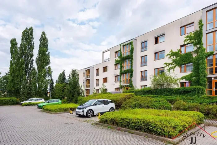 Prodej bytu 2+kk, Praha - Zbraslav, Neumannova, 42 m2