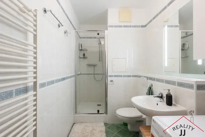 Prodej bytu 2+kk, Praha - Zbraslav, Neumannova, 42 m2