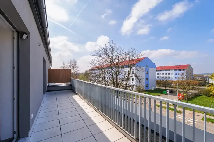 Prodej bytu 2+kk, Milovice, Topolová, 60 m2