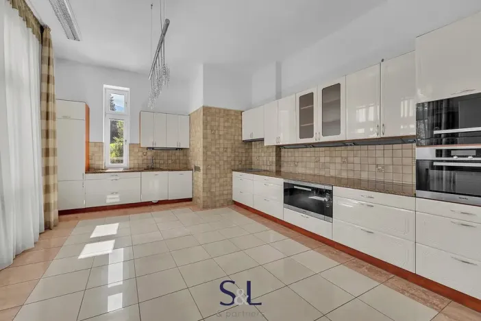 Prodej rodinného domu, Rumburk, Bezručova, 320 m2