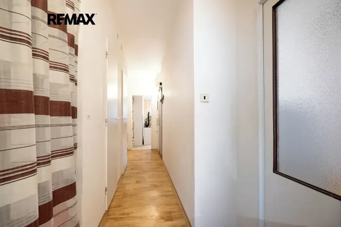 Prodej bytu 3+1, Praha - Řepy, Laudova, 74 m2