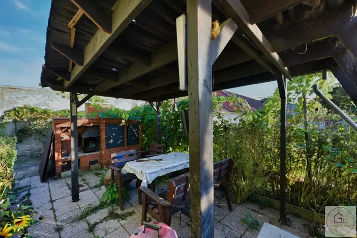 Prodej rodinného domu, Černuc, 240 m2