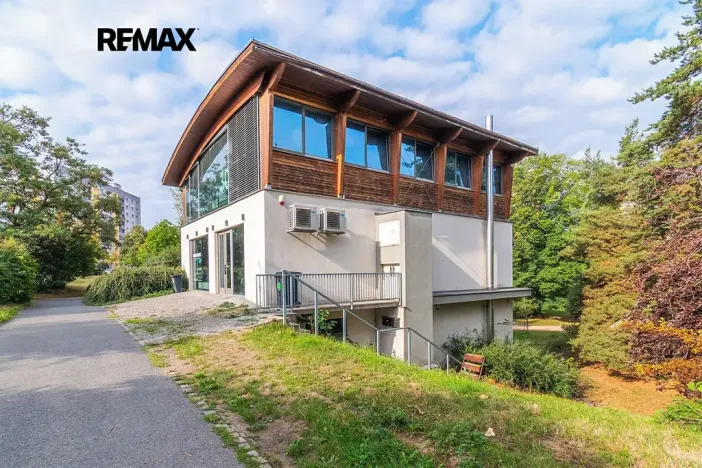 Prodej obchodního prostoru, Plzeň, Částkova, 388 m2