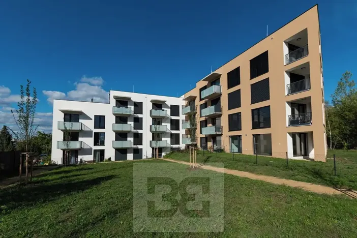 Pronájem bytu 1+kk, Plzeň, Na Průhonu, 37 m2