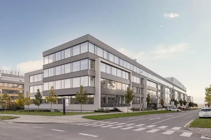 Pronájem kanceláře, Praha - Stodůlky, náměstí Junkových, 500 m2