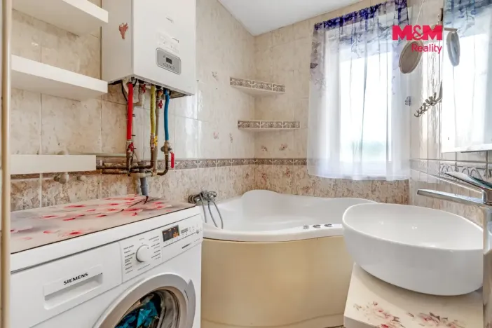 Prodej bytu 2+1, Králův Dvůr - Karlova Huť, Na Louce, 68 m2
