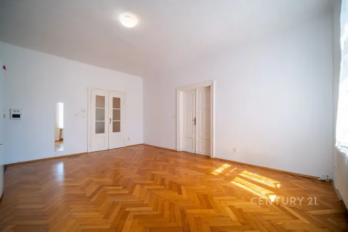 Prodej kanceláře, České Budějovice - České Budějovice 3, Pražská tř., 200 m2