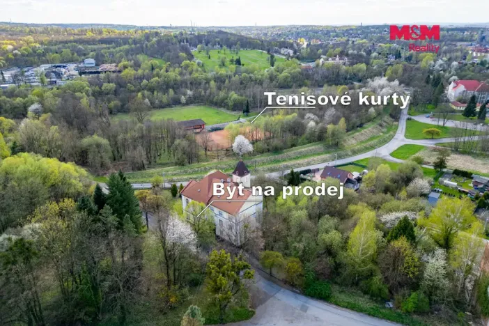 Prodej atypického bytu, Orlová - Město, Fr. Palackého, 140 m2