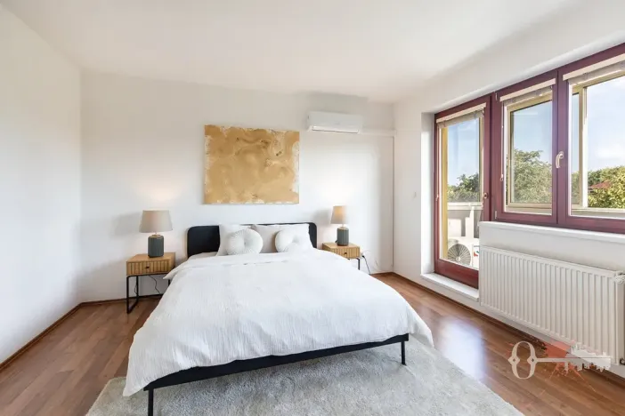 Prodej bytu 2+kk, Praha - Štěrboholy, Andersenova, 65 m2