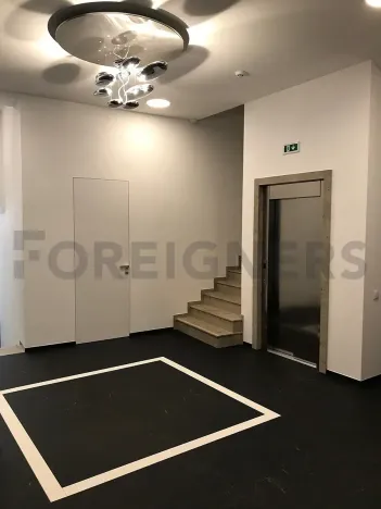 Pronájem bytu 1+kk, Hradec Králové, Malé náměstí, 80 m2