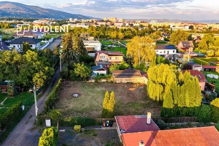 Prodej pozemku pro bydlení, Teplice, Šípková, 738 m2