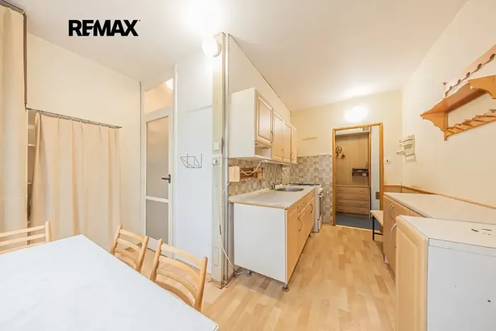 Prodej bytu 3+1, Plzeň, Družby, 62 m2