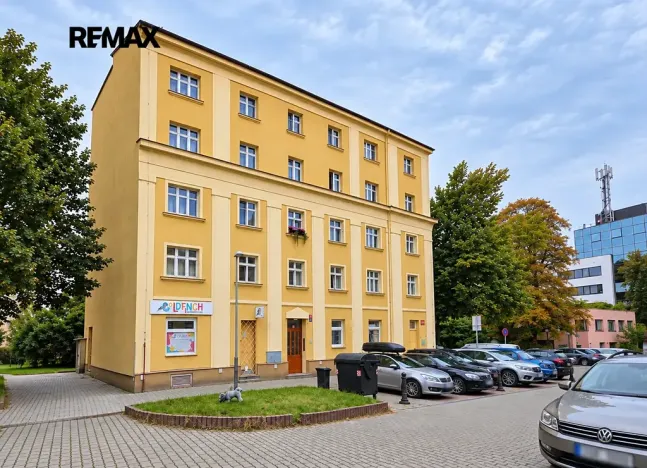 Prodej bytu 2+1, Praha - Vysočany, Zbuzkova, 76 m2