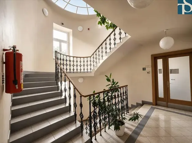 Pronájem kanceláře, Praha - Nové Město, Opletalova, 18 m2
