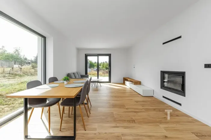 Prodej rodinného domu, Černovice, 200 m2