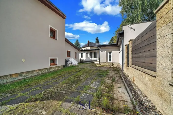 Prodej obchodního prostoru, Nový Bor, Česká, 325 m2