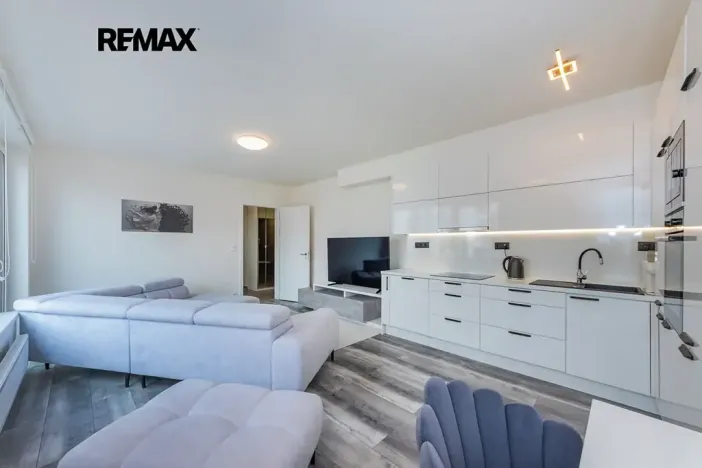 Prodej bytu 3+kk, Praha - Dolní Měcholupy, Kardausova, 84 m2