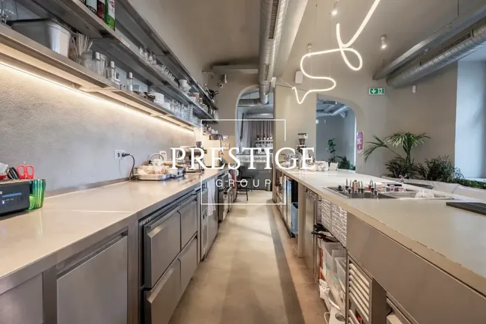 Pronájem restaurace, Praha - Žižkov, Seifertova, 176 m2