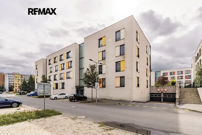 Pronájem bytu 2+kk, Kladno, Benediktínská, 50 m2