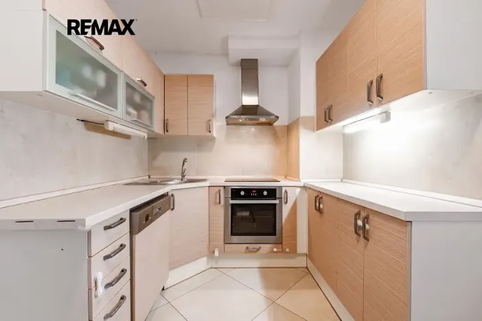 Pronájem bytu 2+kk, Praha - Břevnov, Heleny Malířové, 68 m2