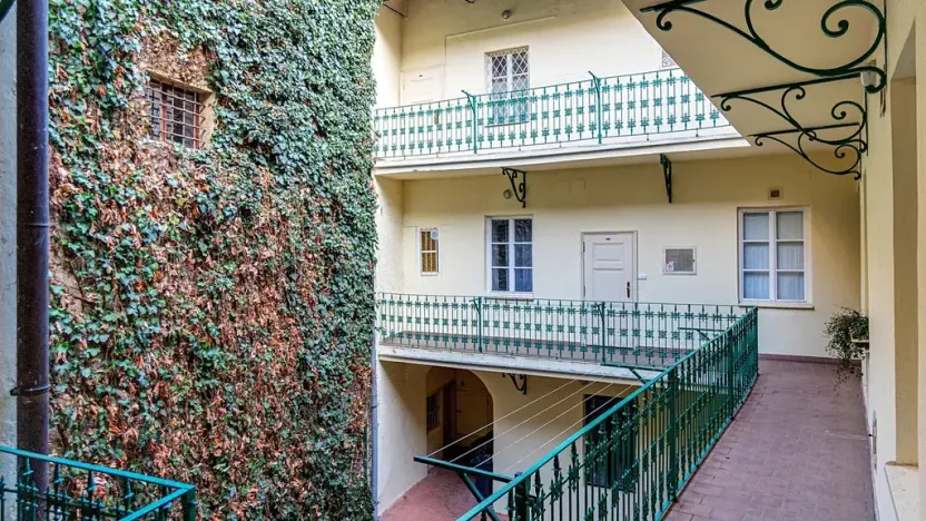 Prodej bytu 2+1, Praha - Staré Město, Anenská, 110 m2