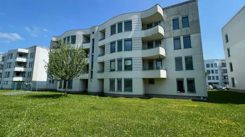 Prodej bytu 1+kk, Třeboň - Třeboň II, U Francouzů, 36 m2