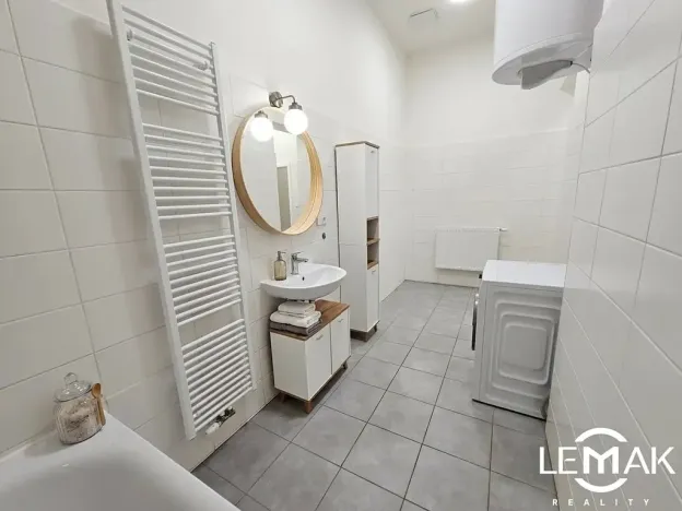 Pronájem bytu 2+kk, Olomouc, Dobrovského, 66 m2