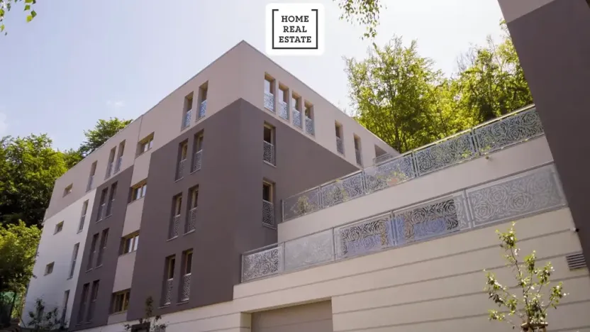 Prodej bytu 4+kk, Karlovy Vary, Šumavská, 171 m2