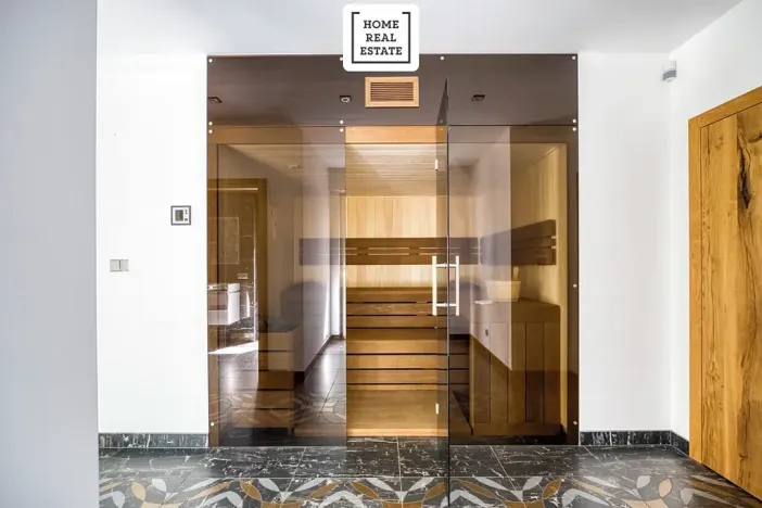 Prodej bytu 4+kk, Karlovy Vary, Šumavská, 171 m2