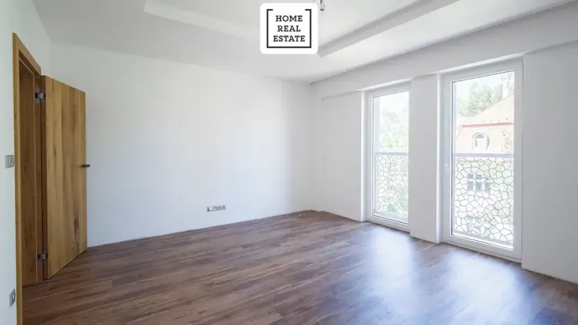 Prodej bytu 3+kk, Karlovy Vary, Šumavská, 171 m2