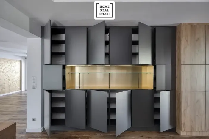 Prodej bytu 3+kk, Karlovy Vary, Šumavská, 171 m2